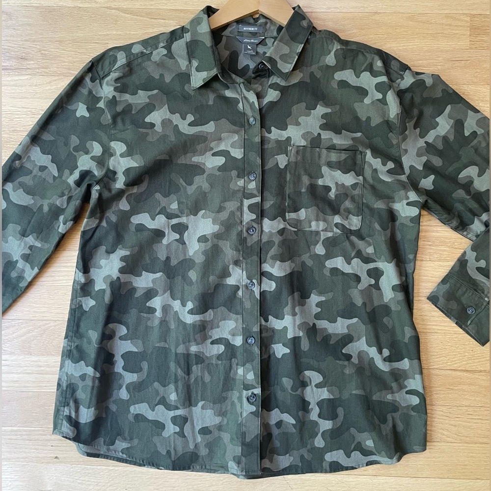 Eddie Bauer Boyfriend Fit Camo Button Down Shirt Size Large - Picture 3 of 9